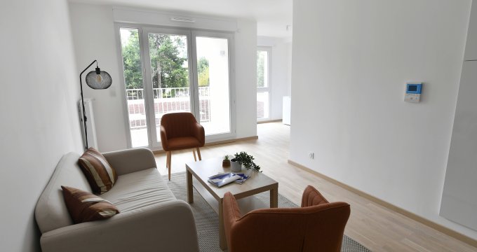 Achat / Vente programme immobilier neuf Nantes quartier Hauts Pavés au pied du tramway (44000) - Réf. 11854